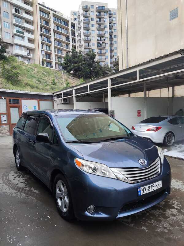 Toyota Sienna 2017