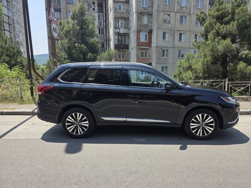 Mitsubishi Outlander XL GT 2019