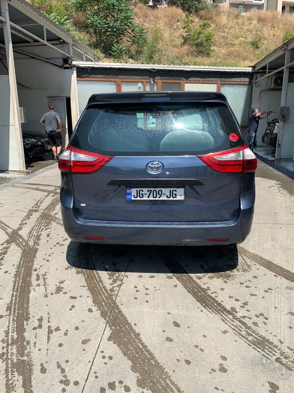 Toyota Sienna 2018