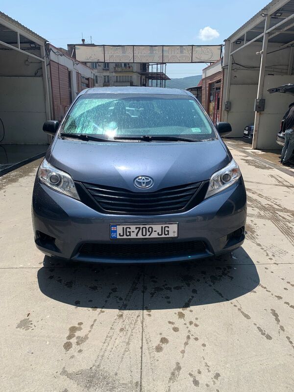 Toyota Sienna 2018