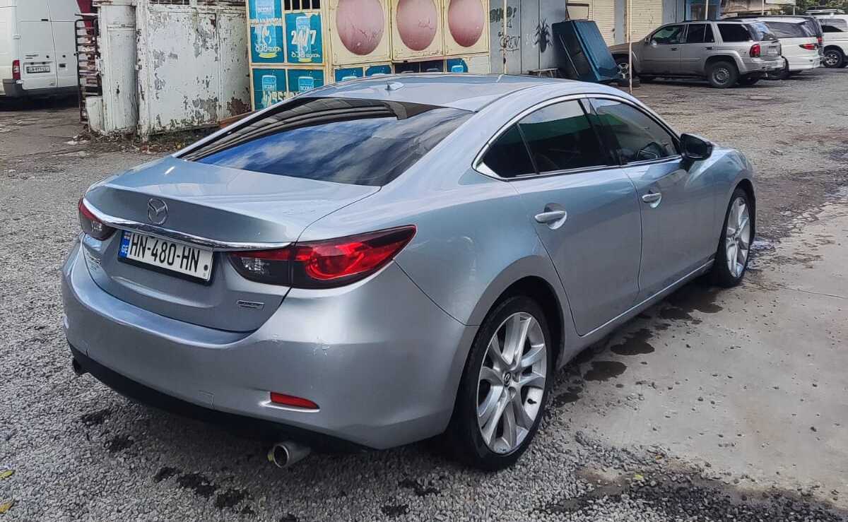 Mazda 6