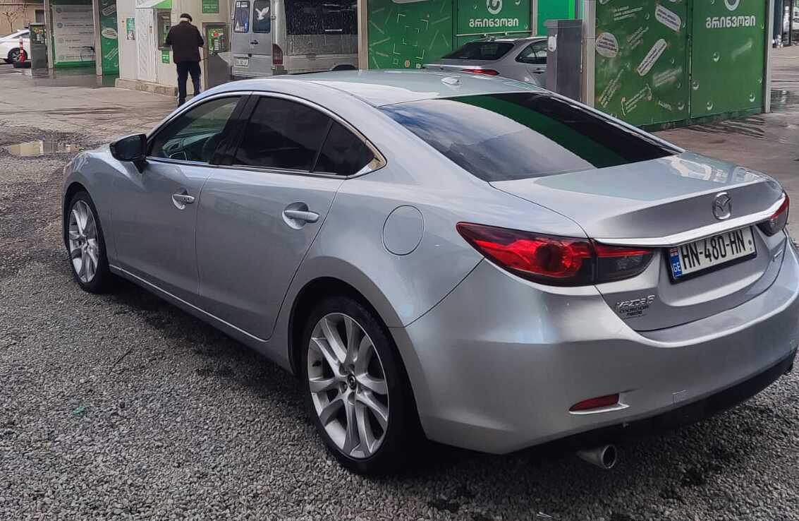 Mazda 6