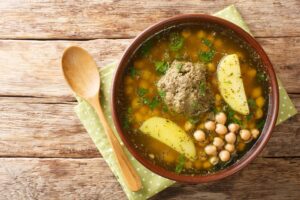 Azerbaijani soup with meatballs and chickpeas - Kufta Bozbash